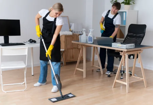 Nettoyage de bureau professionnel à Védrines-Saint-Loup